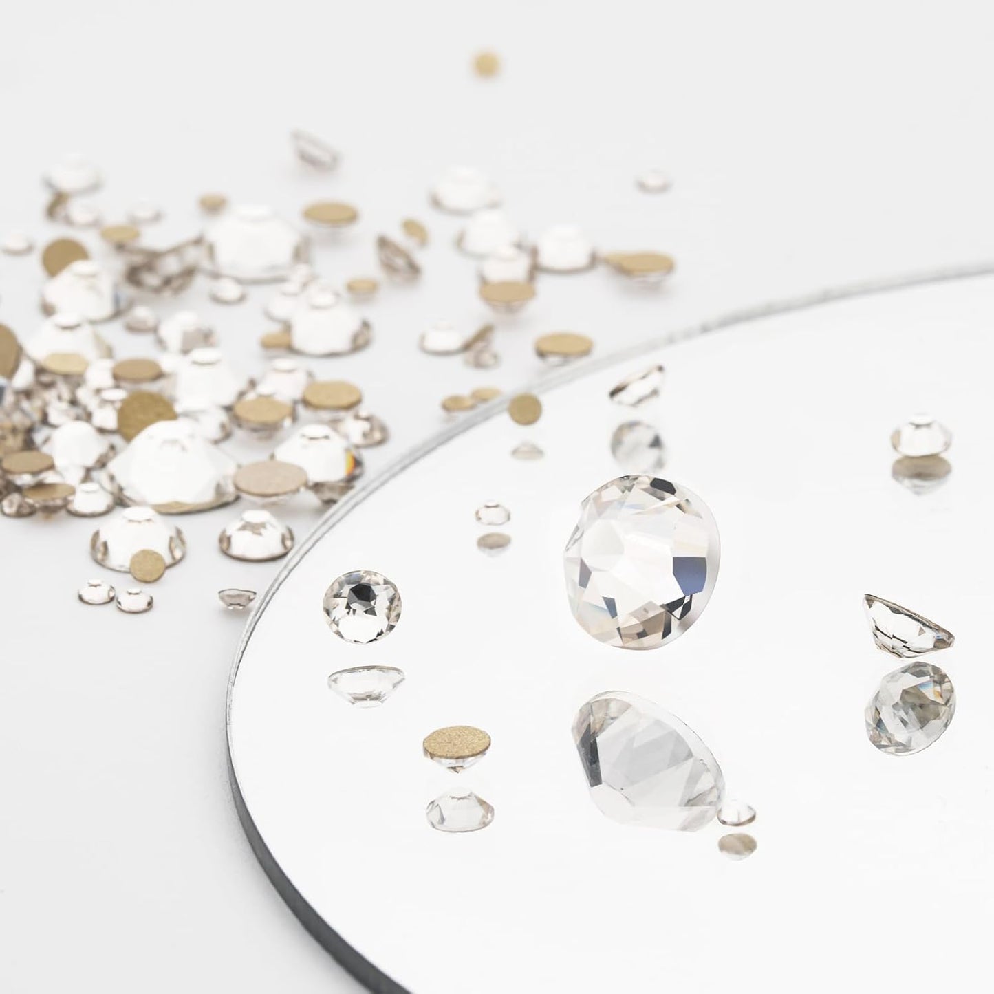 Novani Clear Rhinestones 288pcs Flat Back Round Rhinestone Style 2088 Sparkly Crystal Gemstones for Nail Art and Crafting SS30,6.4-6.6mm