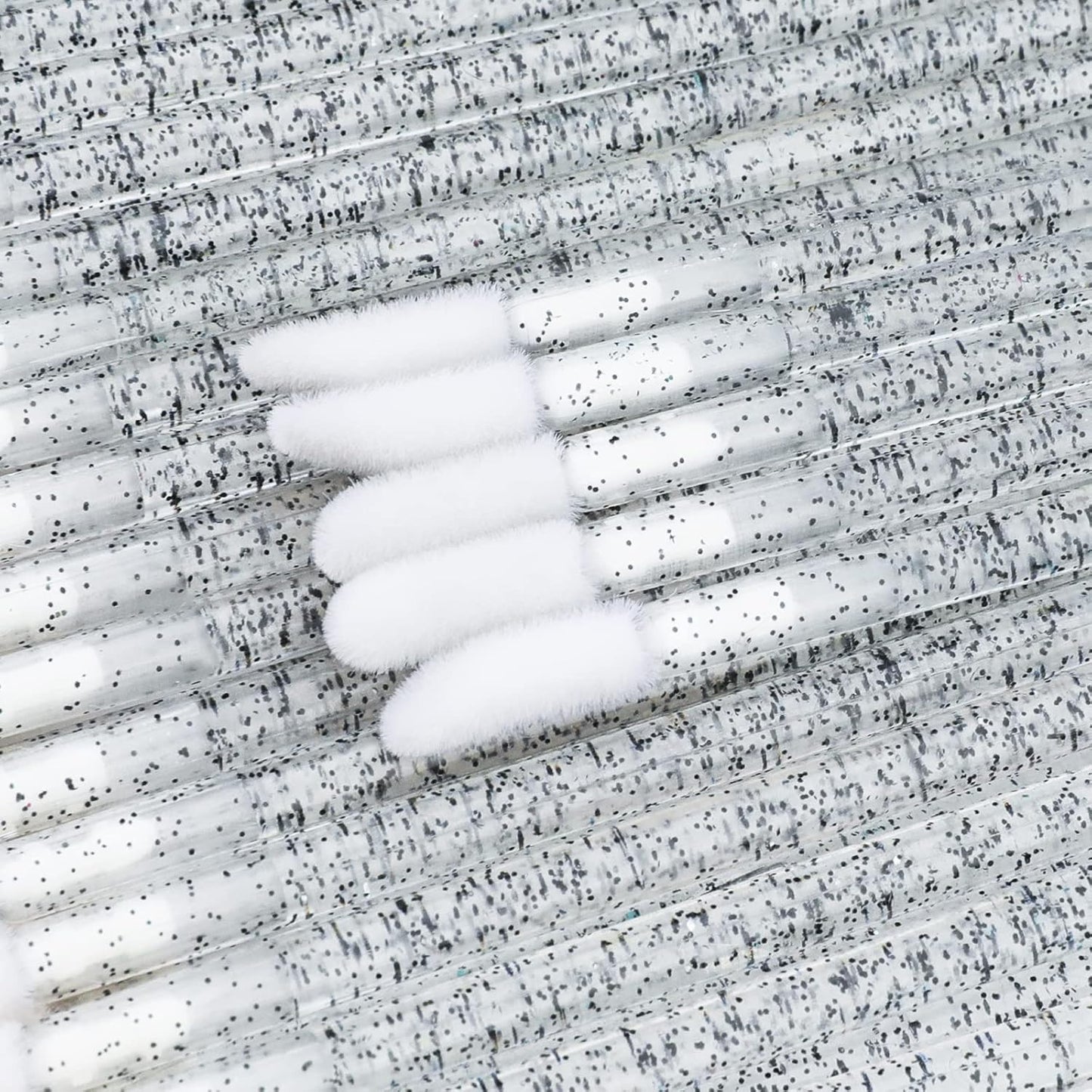 100PCS Glitter Crystal Lip Brush, Disposable Lip Brushes Lip Gloss Applicators Lipstick Gloss Wands Applicator Perfect Makeup Tool Kits (Black)