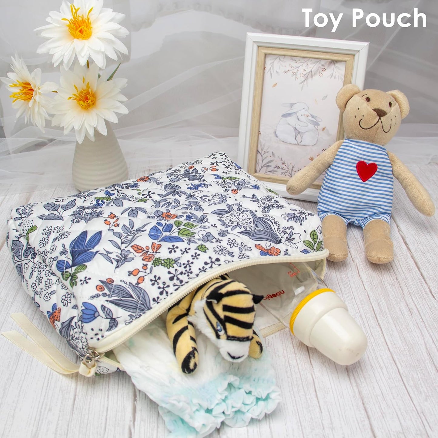 PAZIMIIK Quilted Makeup Bag Large Travel Zipper Soft Cosmetic Pouch for Women Girls Make Up,Leaf White